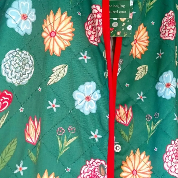 My Little Belleville - THE BEIJING QUILTED COAT-  GREEN FLORAL - Picture 15 of 16